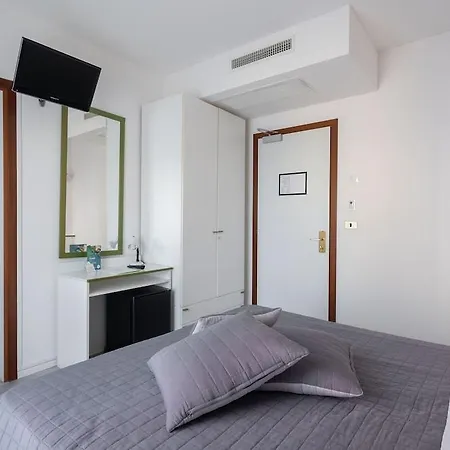 Hotel Iris 3*
