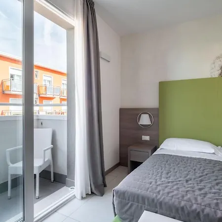 Iris Hotel
